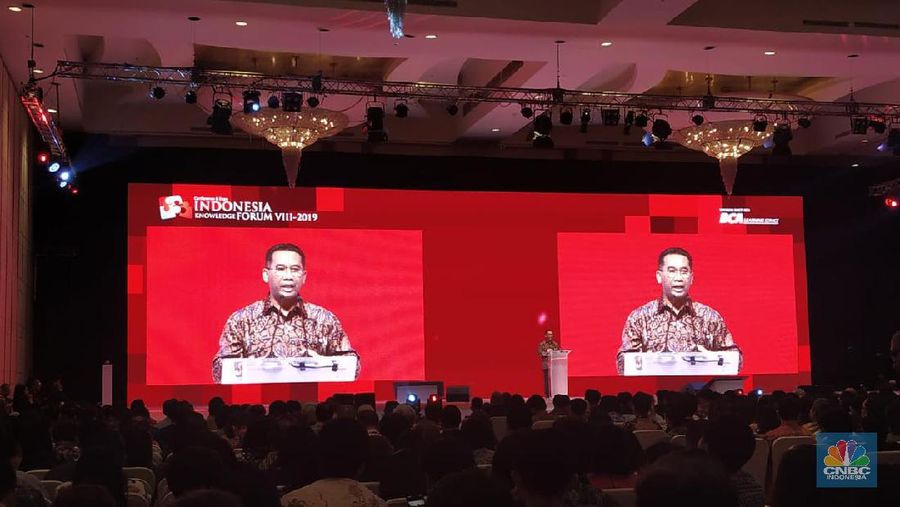 Pertumbuhan ekonomi Indonesia masih stagnan di 5%. Hal tersebut terjadi karena banyaknya gejolak dari global.