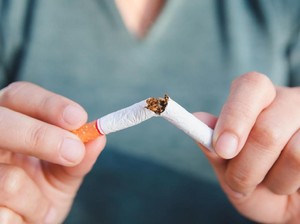 5 Makanan yang Bantu Hentikan Kebiasaan Merokok