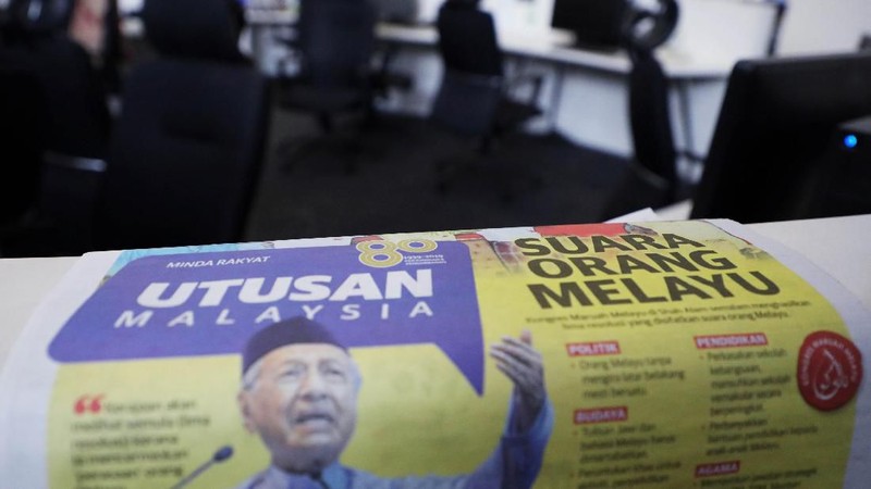 Sebuah koran asal Malaysia berusia 80 tahun tutup. Koran bernama Utusan Malaysia ini sudah bertahun-tahun mengalami masalah keuangan.