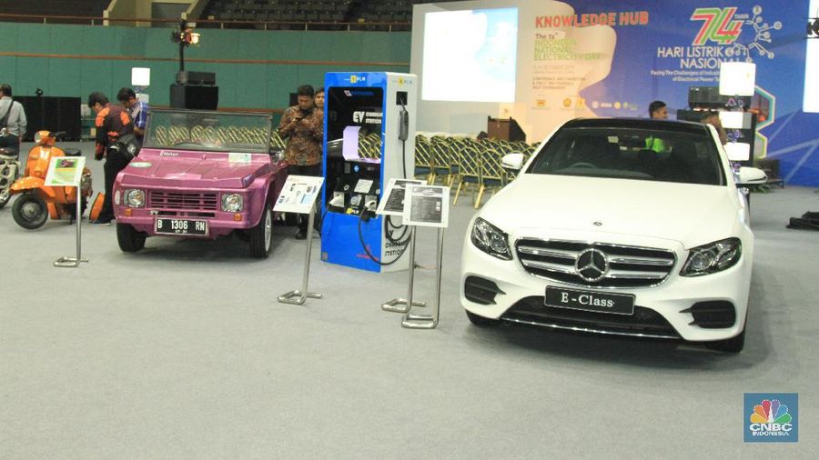 Selama masih ada subsidi BBM, kebijakan mobil listrik tak akan efektif tekan impor minyak 