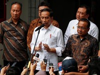 Menhub Positif Corona, Menteri Jokowi Datangi RSPAD