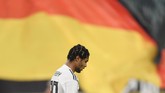 Gol yang dicetak Serge Gnabry buat timnas Jerman melanjutkan periode produktif sang pemain sejak awal musim ini. Bersama Bayern Munchen, Gnabry sudah mencetak lima gol. (AP Photo/Martin Meissner)