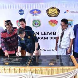 BBM Satu Harga Tuntas, 500 Ribu KK Nikmati Bensin Murah!