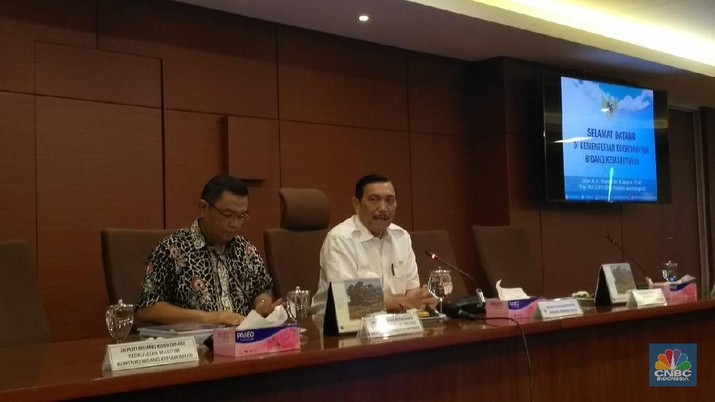 Luhut: Enggak Ada Rencana Penutupan Pulau Komodo! Menko Bidang Kemaritiman Luhut Binsar Pandjaitan menegaskan pemerintah tidak ada rencana menutup Pulau Komodo.