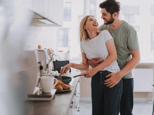 Ramalan Zodiak Asmara Hari Kamis 25 Juli 2024, Pisces Cukup Mesra