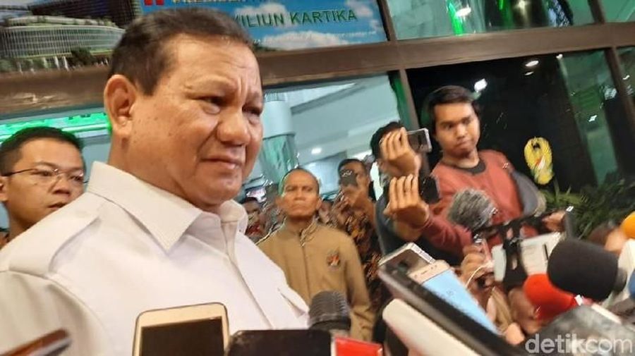 Presiden Joko Widodo (Jokowi) telah menemui Ketua Umum Partai Gerakan Indonesia Raya (Gerindra), Prabowo Subianto.