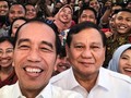 Senyum Merekah Akhiri Pertemuan Jokowi dan Prabowo di Istana