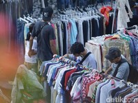 Catat! Ini Lokasi Rawan Masuknya Baju Impor Bekas di RI