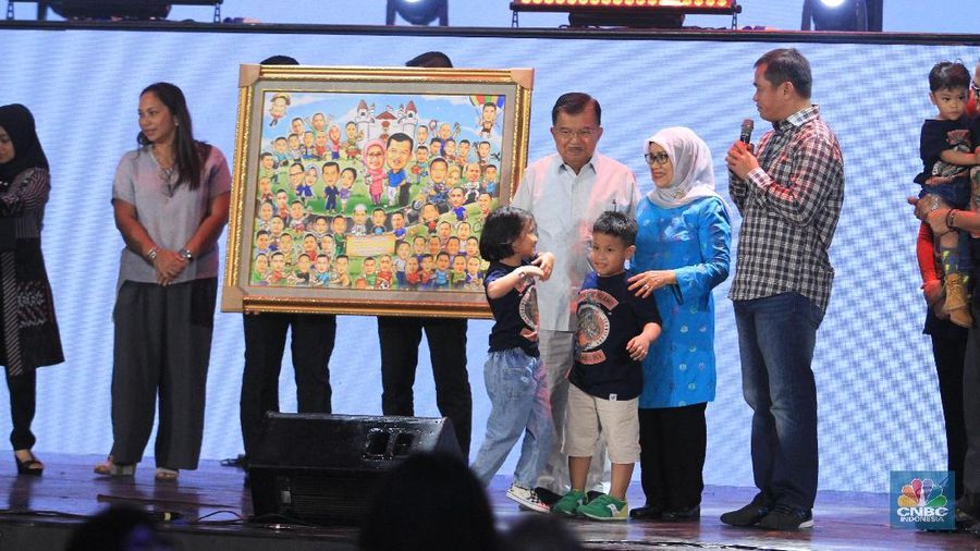 Acara silahturahmi keluarga besar sekretariat wakil presiden yang berlokasi di Trans Studio Theme Park Cibubur