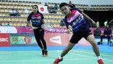 Leo Rolly Carnando/Indah Cahya Sari Jamil membutuhkan tiga gim untuk melewati adangan Jiang Zhen Bang/Li Yi Jing. Skor 23-21, 12-21, dan 21-19 memastikan Leo/Indah ke partai puncak.
