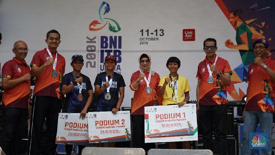 BNI menjadi sponsor utama perhelatan BNI ITB Ultra Marathon 2019 di Bandung, Jawa Barat, Minggu (13/10/2019).