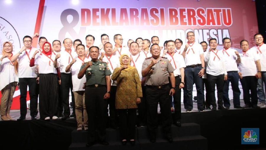 Sebanyak 43 asosiasi dunia usaha yang tergabung Forum Komunikasi Asosiasi Pengusaha (Forkas) Jawa Timur menggelar deklarasi