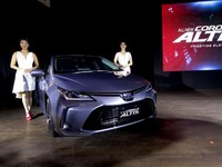 Mobil Hybrid Bikin Kantong Jebol? Cek Faktanya di Sini