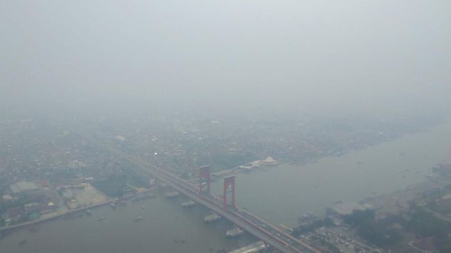 Hari Ini Asap Pekat Karhutla di Palembang Terparah