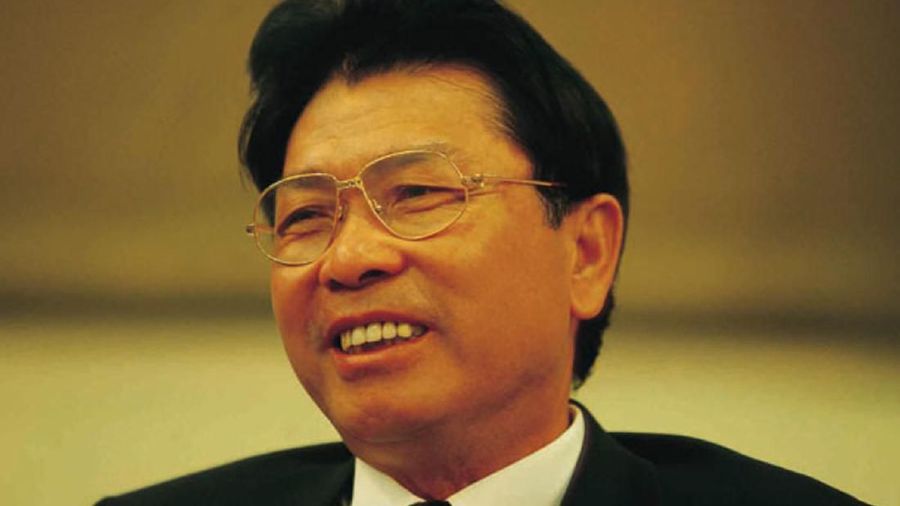 He Xiangjian (77 tahun) memiliki kekayaan hingga 325 triliun
