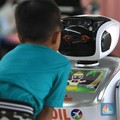 Robot Manusia, Robot, Robotisasi, Bandara Soekarno-hatta, Robot Dilo. (CNBC Indonesia/Muhammad Sabki)