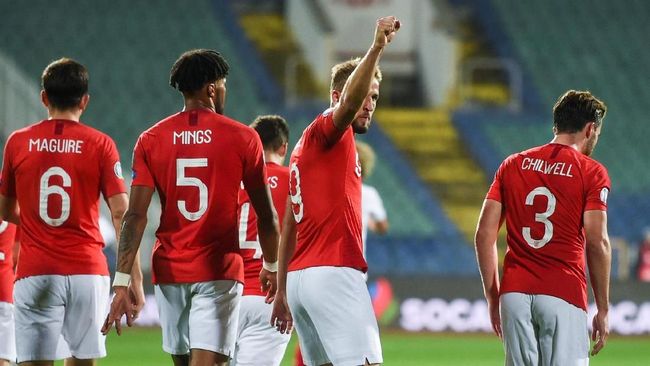 Kemenangan Inggris Disambut Hormat Nazi di Markas Bulgaria
