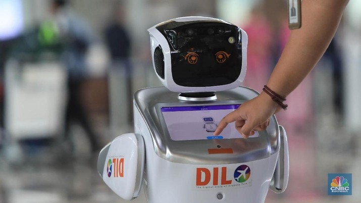 Robotik, Robot Manusia, Robot, Robotisasi, Bandara Soekarno-hatta, Robot Dilo. (CNBC Indonesia/Muhammad Sabki) Robotik, Robot Manusia, Robot, Robotisasi, Bandara Soekarno-hatta, Robot Dilo. (CNBC Indonesia/Muhammad Sabki)