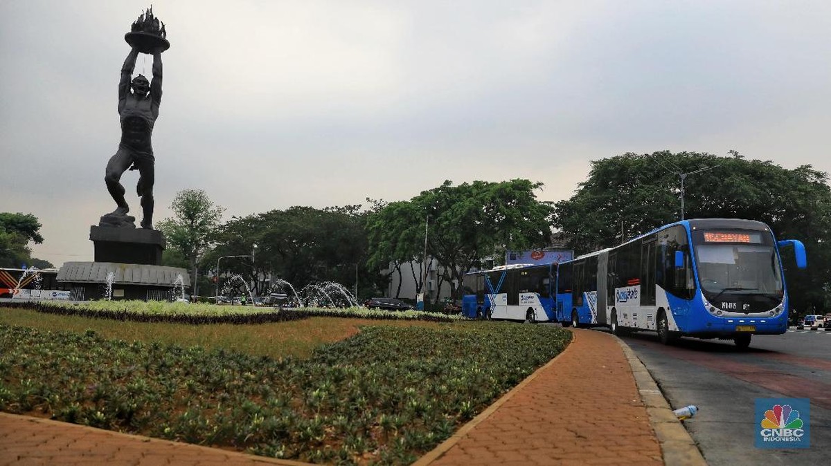 Dulu Dicaci, Kini Buat Happy: Ini Drama Panjang Lahirnya TransJakarta