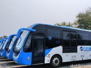 59 Bus TransJ Zhongtong Dikandangkan Buntut Insiden Asap di Pancoran