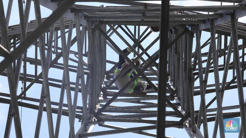PLN telah menyelesaikan proyek tol listrik yang menghubungkan Sulawesi Selatan (Sulsel) dan Sulawesi Tenggara (Sultra).