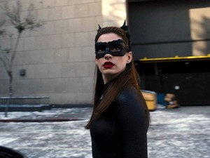 Audisi Unik Anne Hathaway: Dipikir Harley Quinn, Ternyata Catwoman