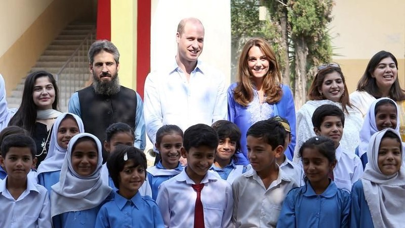 Pangeran William dan istri menghadiri pertemuan dengan Perdana Menteri Pakistan Imran Khan di Islamabad.