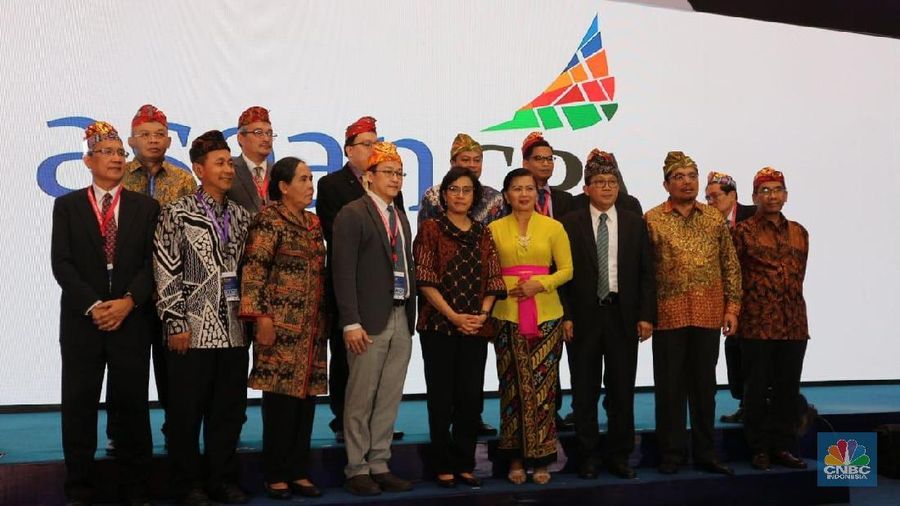 Indonesia bergabung dengan negara-negara di ASEAN menyepakati kesetaraan kualifikasi tenaga kerja bidang akuntansi.