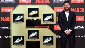 Messi Raih Sepatu Emas 2018/2019