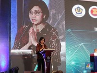 Sri Mulyani Sebut Gegara Tekanan Global, Pebisnis Pikir-pikir