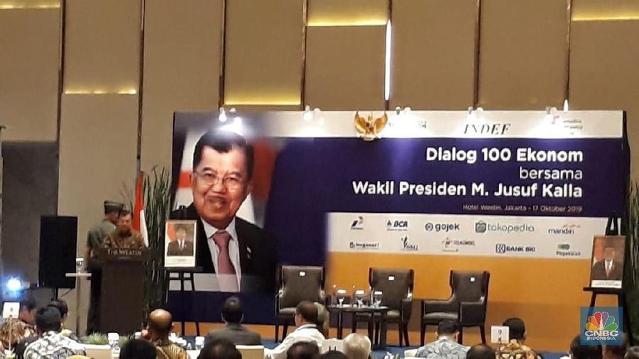 Wapres JK mengakui persoalan perizinan masih jadi persoalan dan ia pernah mengalaminya.