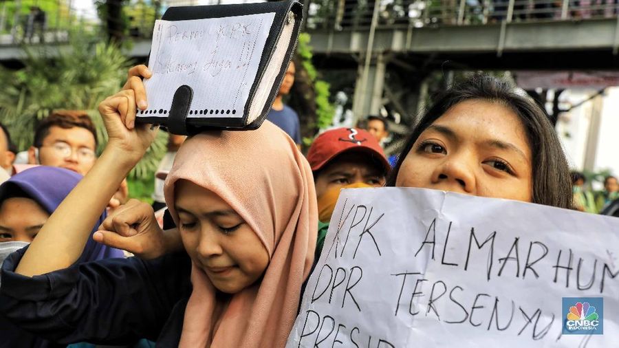 Cermati Sentimen Penggerak Pasar Hari Ini (Domestik)