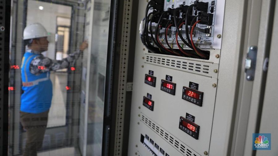 Melihat Gardu Induk 150kV Kendari. CNBC Indonesia/Muhammad Sabki