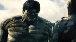 Para Bintang Superhero yang Dikutuk