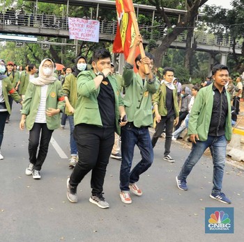Usai Demo 2 Jam, Mahasiswa Bubarkan Diri dengan Tertib