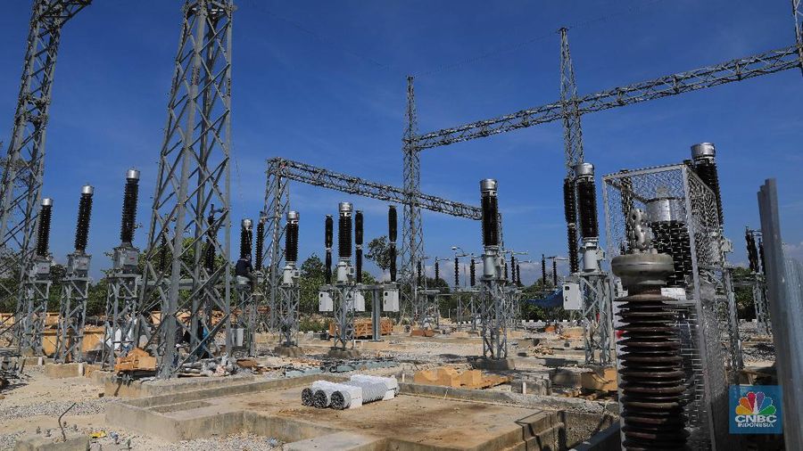 Melihat Gardu Induk 150kV Kendari. CNBC Indonesia/Muhammad Sabki