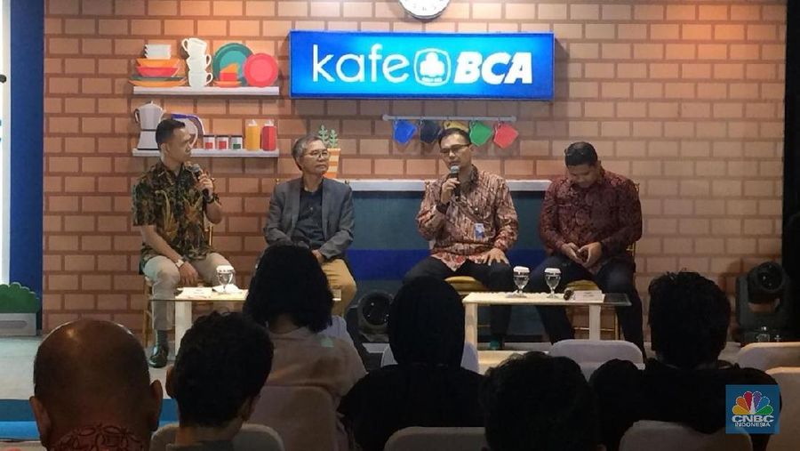 PT Bank Central Asia Tbk (BCA/BBCA) memproyeksikan ekonomi Indonesia di tahun 2020 akan tumbuh di kisaran 5-5,2%