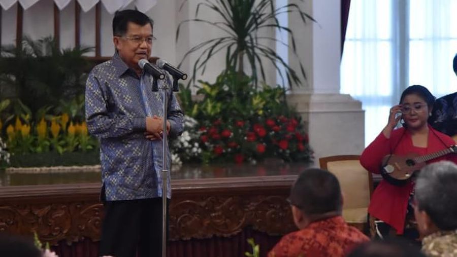 Silaturahmi Presiden dengan Wakil Presiden dan menteri Kabinet Kerja di Istana Negara