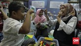 Festival ini menampilkan temuan di sektor teknologi baru dari Robotika, Internet of Things, Drone, AI, Virtual Reality dan Permainan hingga industri tradisional Aerospace, Telekomunikasi, Hiburan dan Pendidikan. (CNNIndonesia/Adhi Wicaksono)
