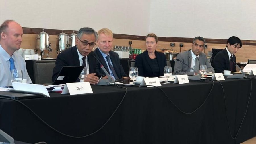 OJK dan International Finance Corporation (IFC) berkomitmen untuk melanjutkan kerja sama pengembangan program Keuangan Berkelanjutan (Sustainable Finance).
