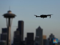 Pakai Drone, Malaysia Cek Suhu Warga dari Ketinggian 20 Meter