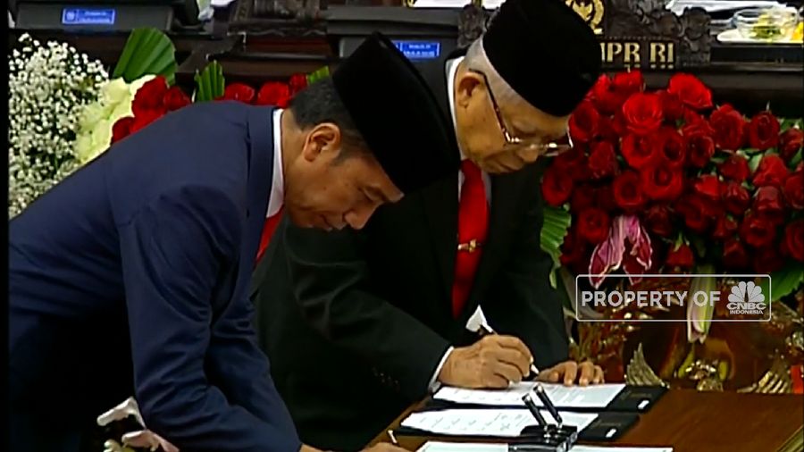 Jokowi akan memperkenalkan calon menteri dan pejabat setingkat menteri periode 2019-2024 hari ini, Rabu (23/10/2019).
