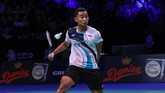 Satu wakil Indonesia, Tommy Sugiarto gagal lolos ke babak final karena kalah dari Kento Momota di babak semifinal. (dok. PBSI)