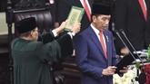 Jokowi dan Ma'ruf Amin membacakan sumpah jabatan sebagai Presiden dan Wakil Presiden RI periode 2019-2024. (ANTARA FOTO/Akbar Nugroho Gumay/pras)