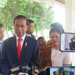 Umumkan Kabinet Baru Senin Pagi, Jokowi: Banyak Muka Baru