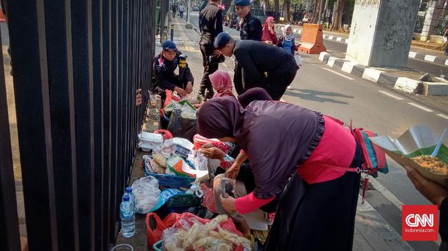 Mendulang Rezeki di Pelantikan Jokowi