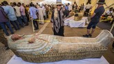Mesir mencatat lebih dari 11 juta pengunjung melakukan liburan, setelah sebelumnya mengalami penurunan tajam angka kunjungan. (Photo by Khaled DESOUKI / AFP)