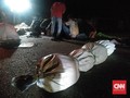 Kawal Kasus, Mahasiswa Kendari Berkemah di Depan Polda