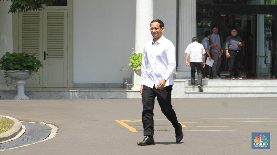 Nadiem Makarim resmi menjadi menteri pendidikan dan kebudayaan (mendikbud) dalam kabinet Indonesia Maju 2019-2024.