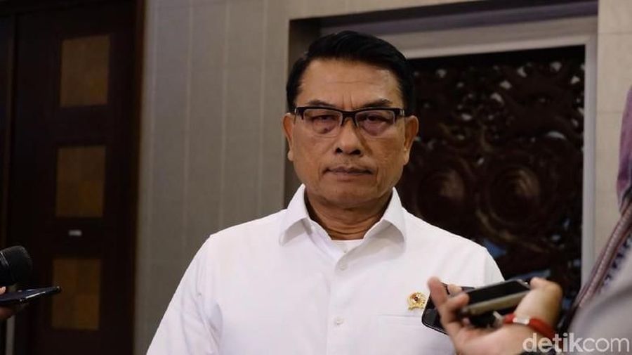 Kepala Staf Kepresidenan (KSP) Moeldoko menjelaskan keberadaan Hari Prasetyo di lingkungan Istana Negara.